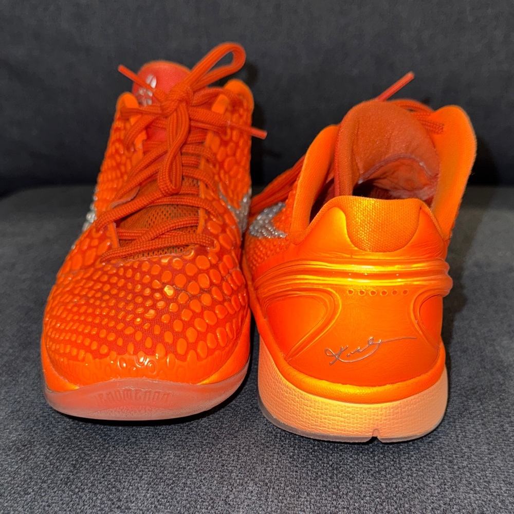 Nike Kobe 6 Bright Orange Indoor Basketball Sneakers with Silver Swoosh - Picture 3 of 3